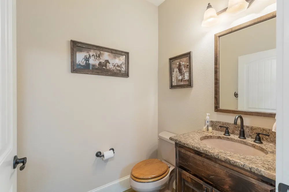 289 Blackjack Road Valley View, TX 76272