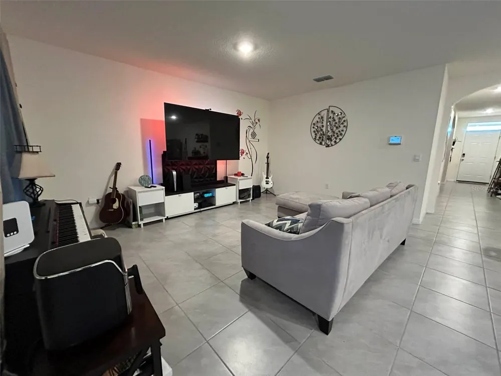 2612 HARMONIA HAMMOCK ROAD Harmony, FL 34773