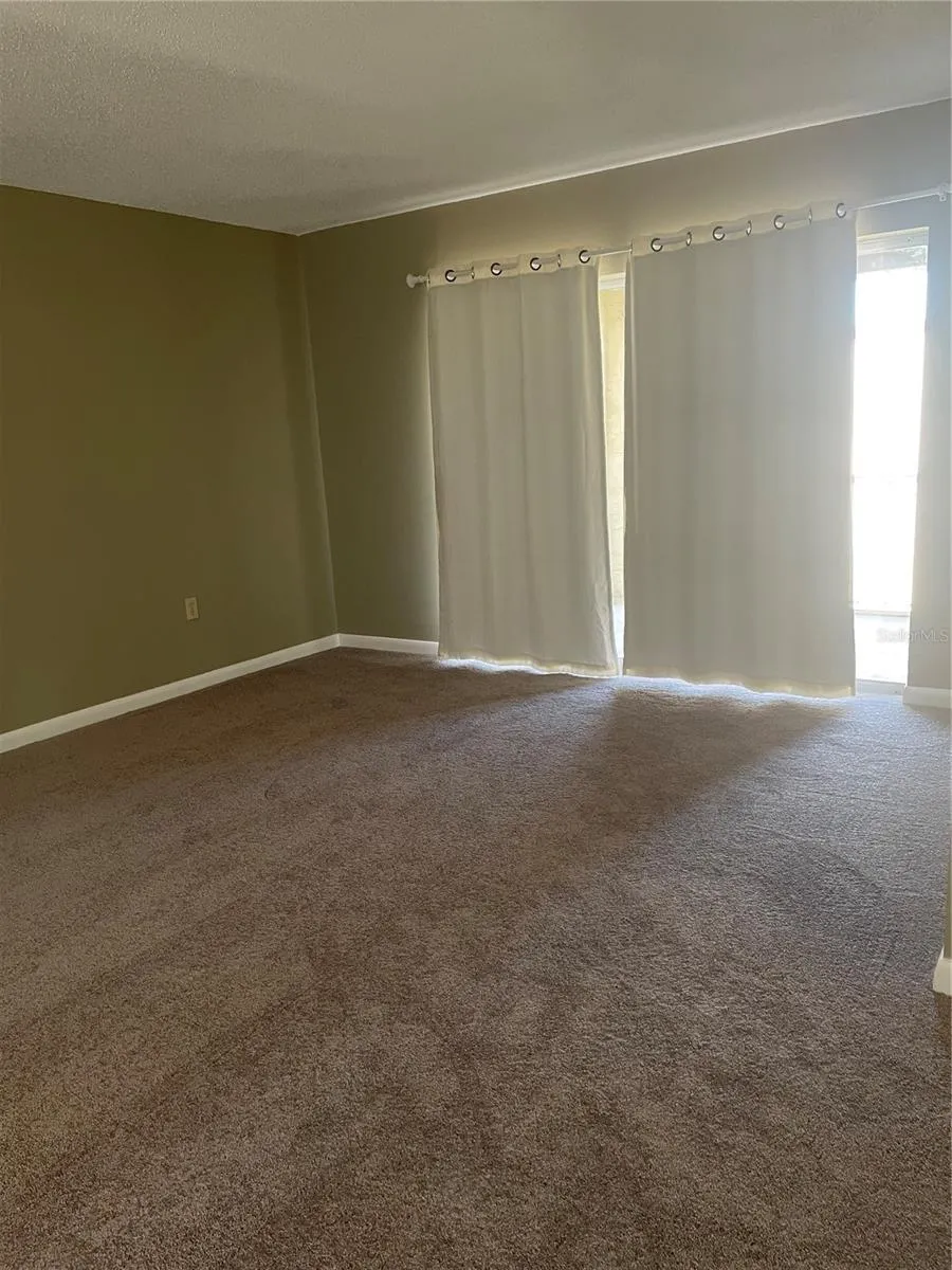 7701 STARKEY ROAD #622 Seminole, FL 33777