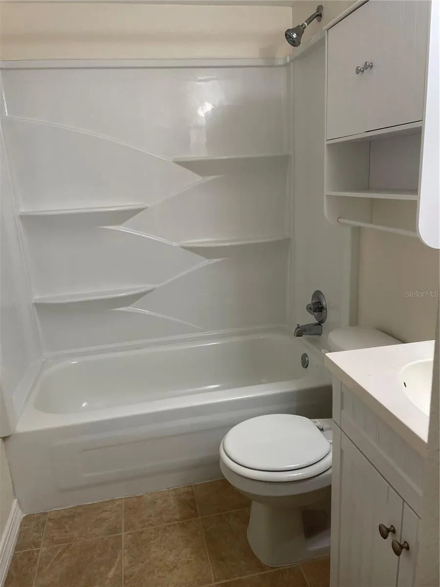 7701 STARKEY ROAD #622 Seminole, FL 33777