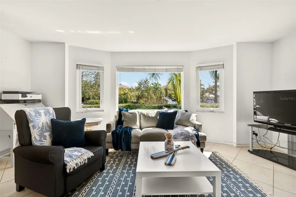 550 DE NARVAEZ DRIVE Longboat Key, FL 34228