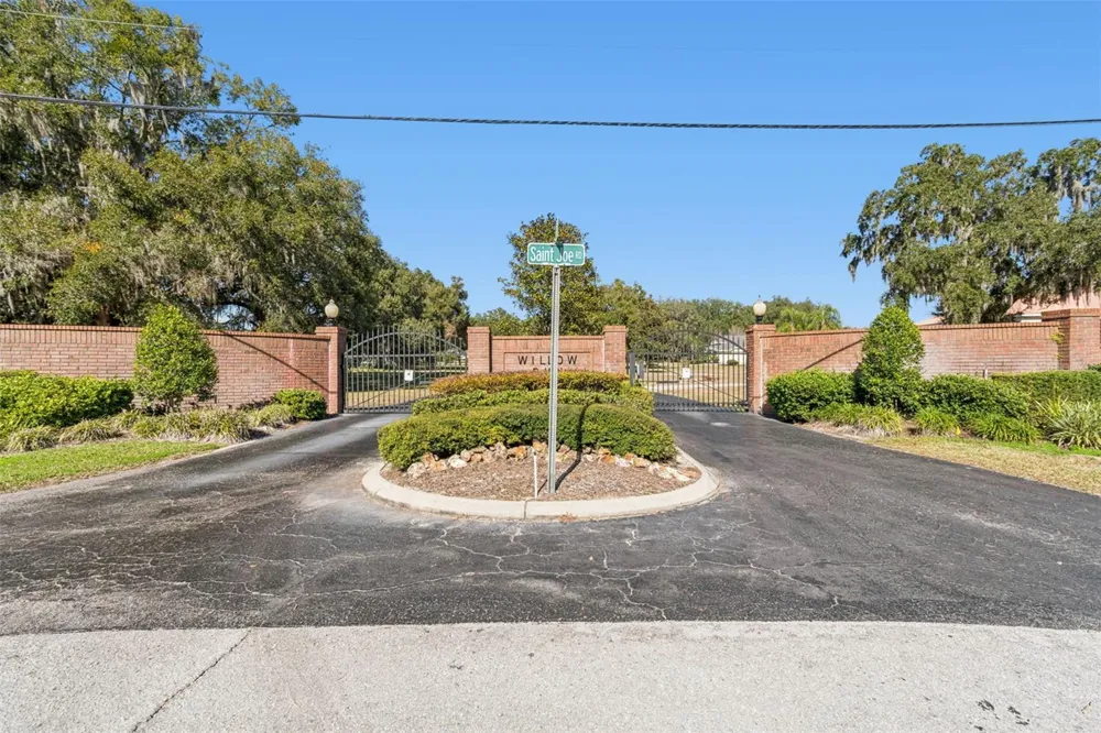 14308 WILLOW RUN Dade City, FL 33523