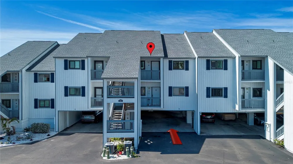 802 BAHIA DEL SOL DRIVE #6 Ruskin, FL 33570