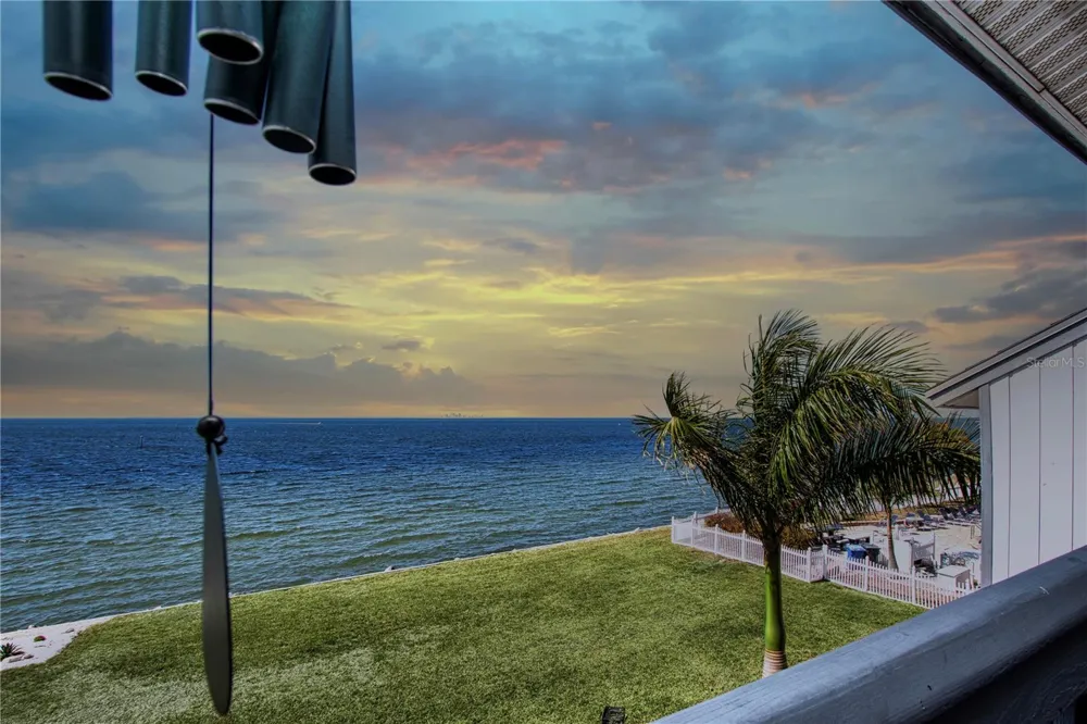 802 BAHIA DEL SOL DRIVE #6 Ruskin, FL 33570