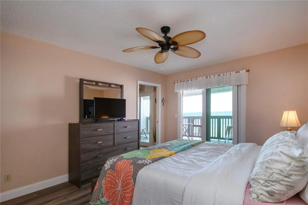 802 BAHIA DEL SOL DRIVE #6 Ruskin, FL 33570