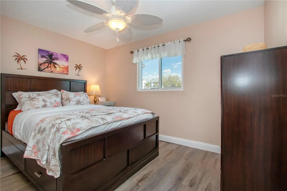 802 BAHIA DEL SOL DRIVE #6 Ruskin, FL 33570