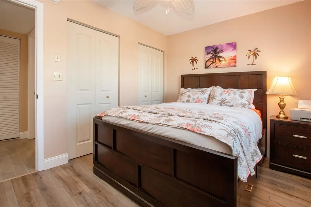 802 BAHIA DEL SOL DRIVE #6 Ruskin, FL 33570