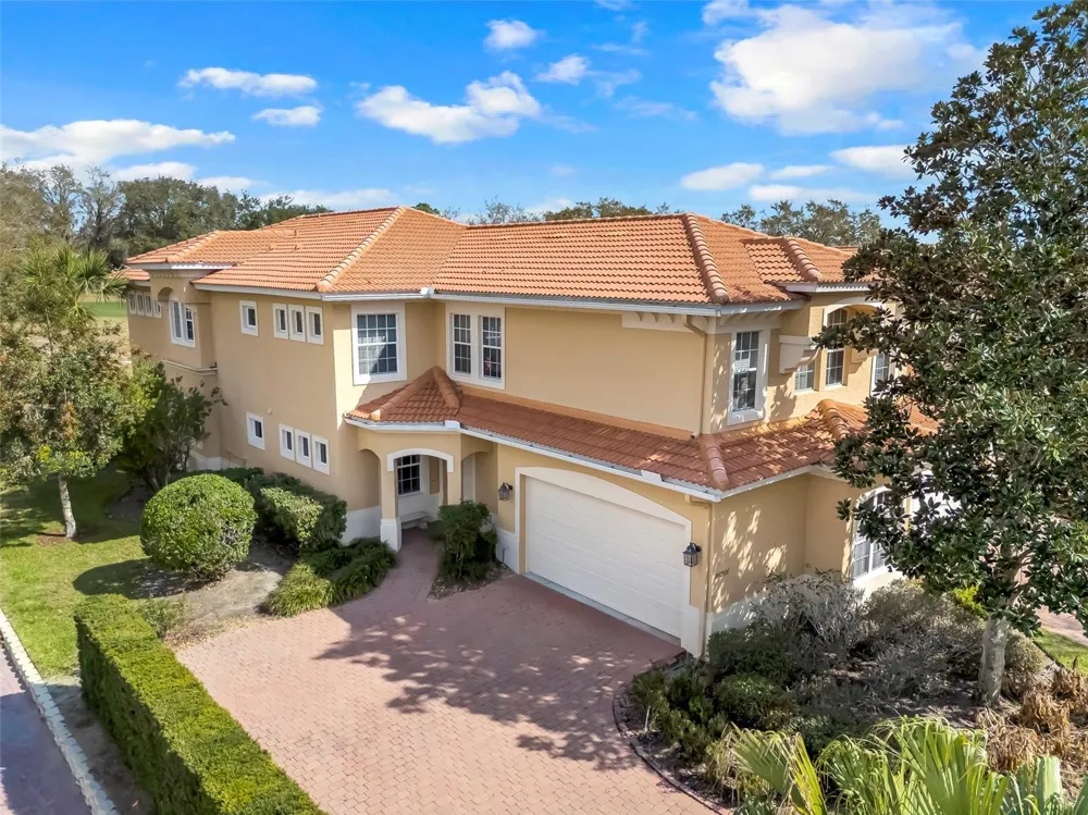 26206 AVENIDA LAS COLINAS #4A Howey In The Hills, FL 34737