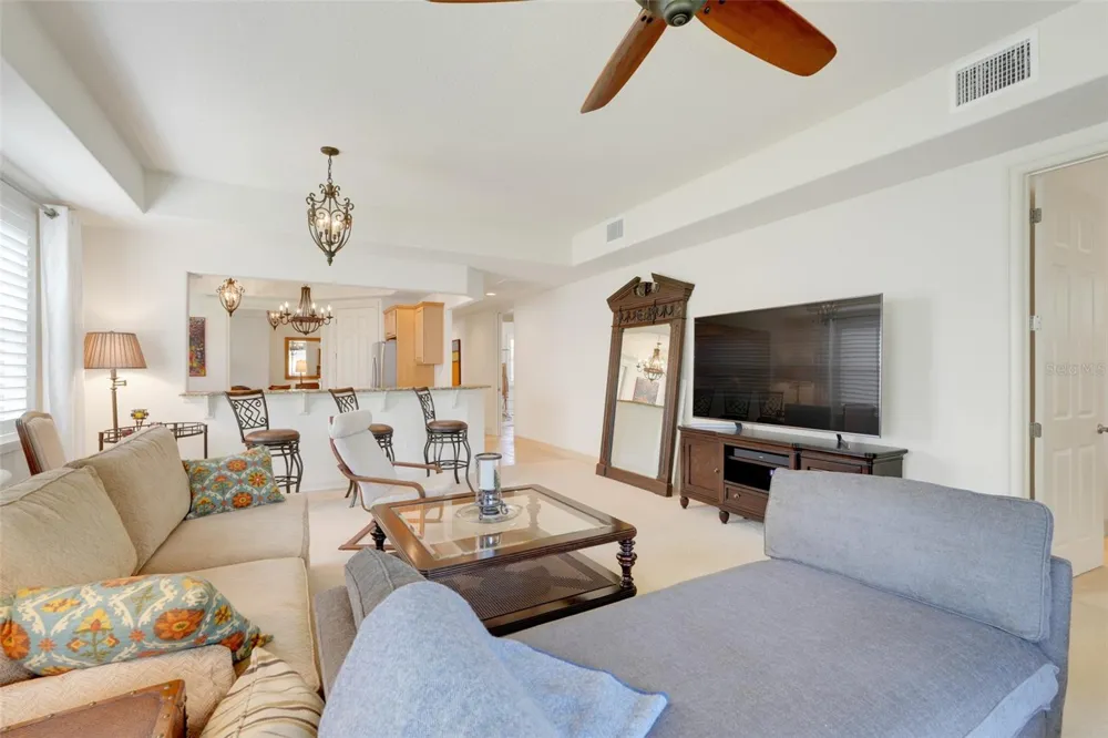 26206 AVENIDA LAS COLINAS #4A Howey In The Hills, FL 34737