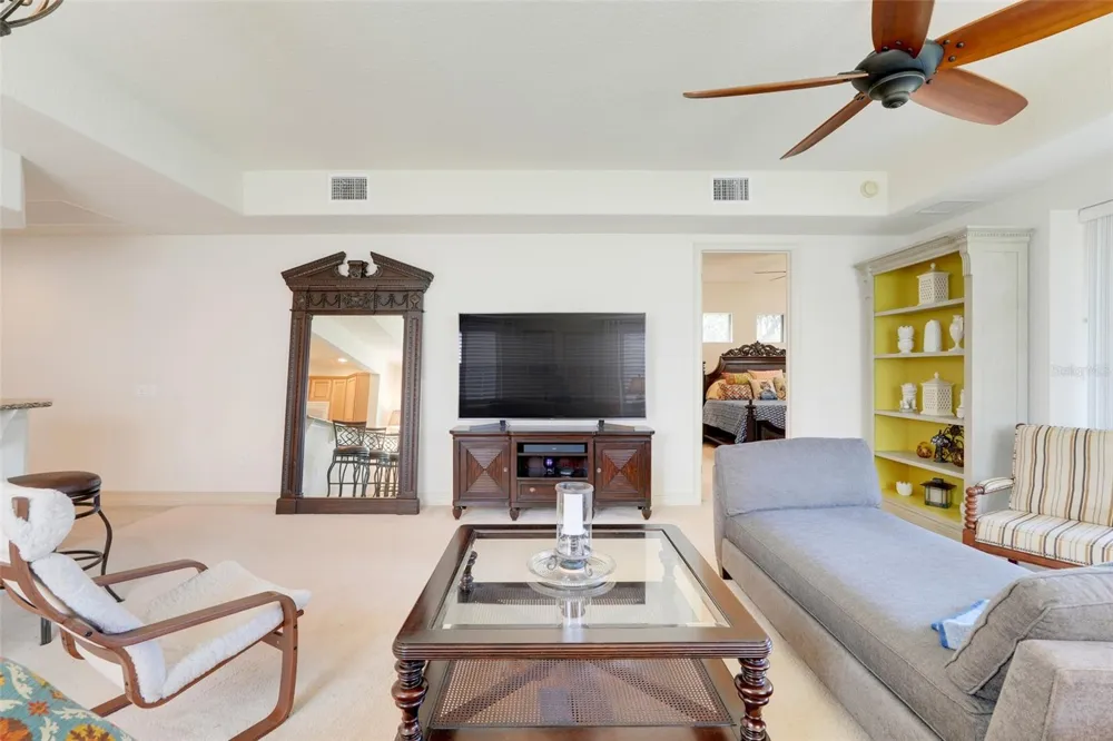 26206 AVENIDA LAS COLINAS #4A Howey In The Hills, FL 34737