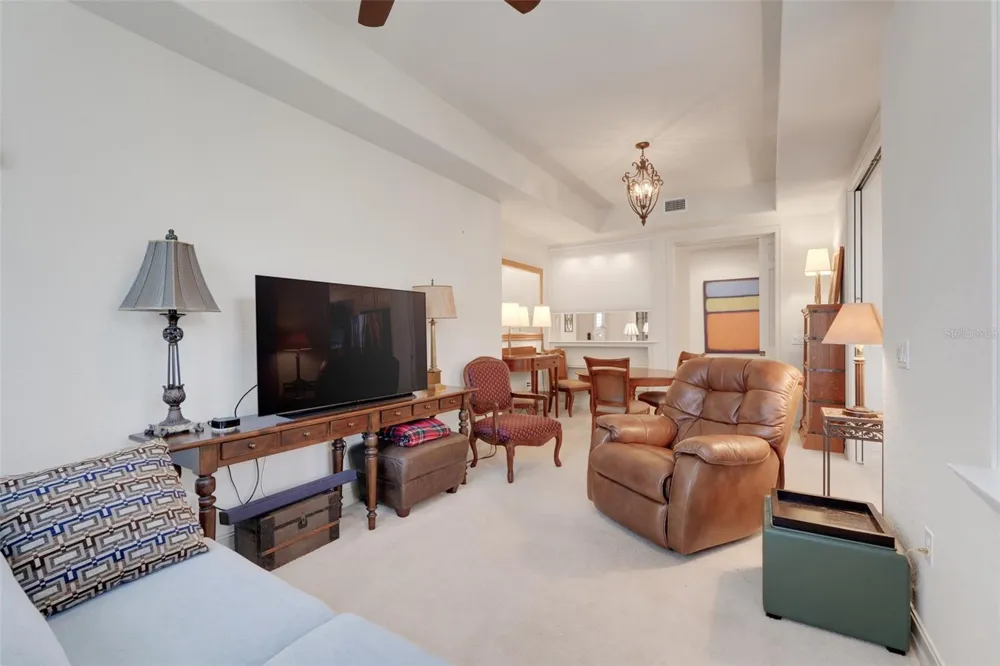 26206 AVENIDA LAS COLINAS #4A Howey In The Hills, FL 34737