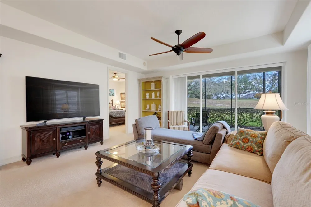 26206 AVENIDA LAS COLINAS #4A Howey In The Hills, FL 34737
