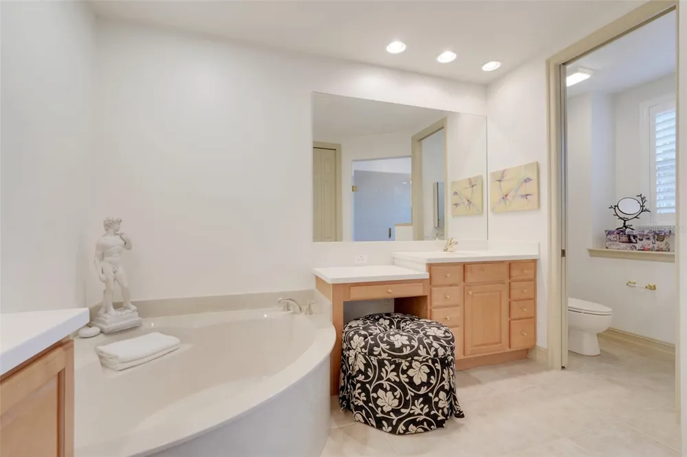 26206 AVENIDA LAS COLINAS #4A Howey In The Hills, FL 34737