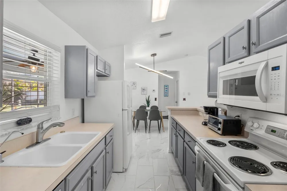 3620 CANDIA AVENUE North Port, FL 34286