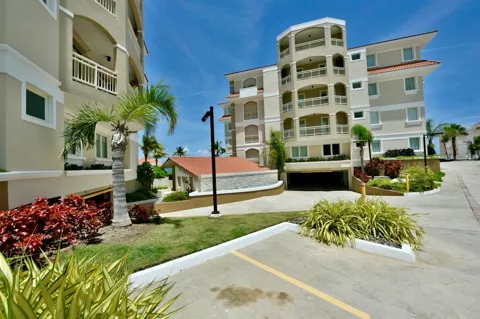 355 HARBOUR DR #3C - South