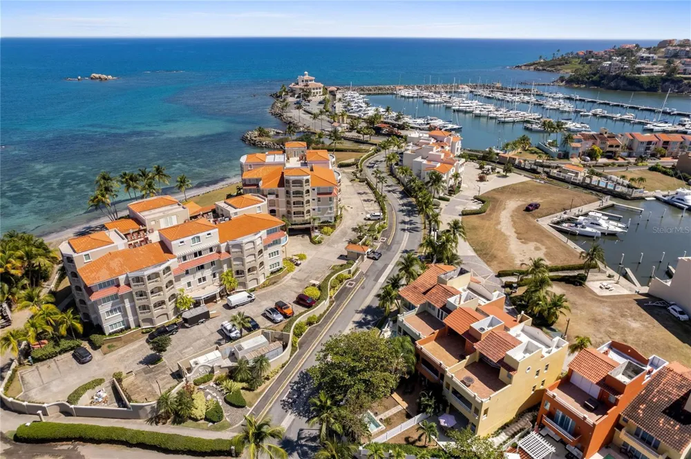 355 HARBOUR DR #3C - South Humacao, PR 00791