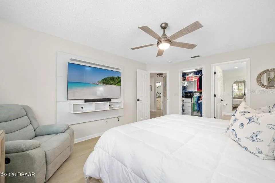 25 MARINA POINT PLACE Palm Coast, FL 32137