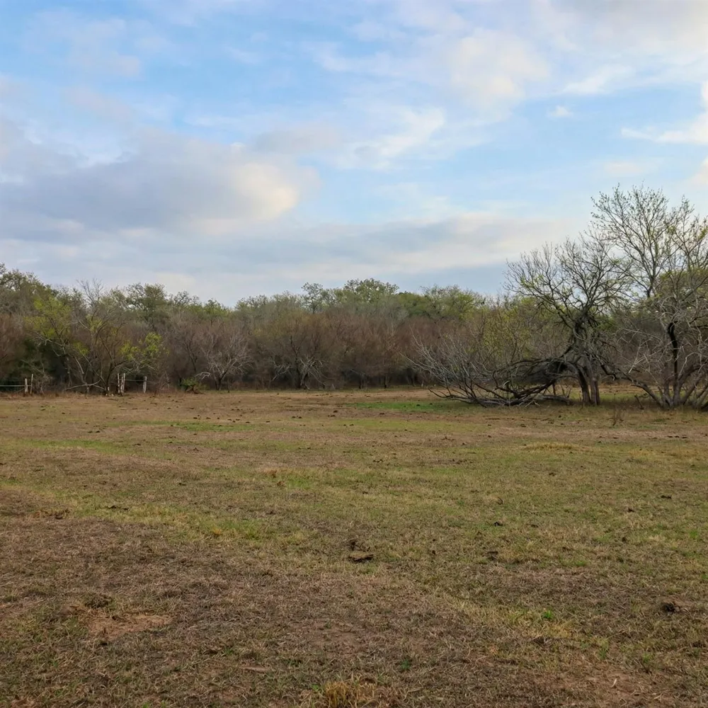 5020 Metting School Road Yorktown, TX 78164