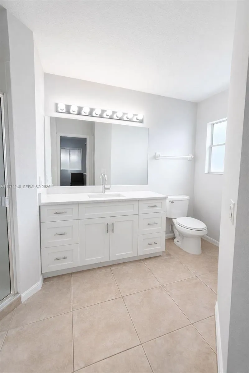 1518 SENIOR CT Lehigh Acres, FL 33971