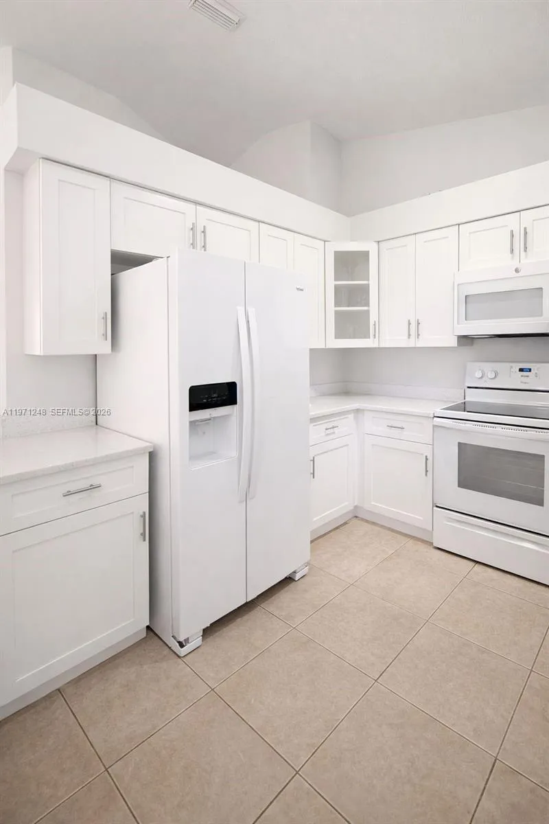 1518 SENIOR CT Lehigh Acres, FL 33971