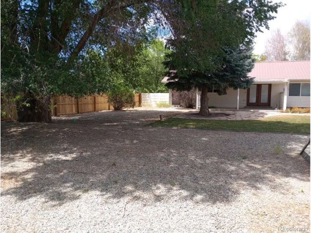 2406 Park Avenue Alamosa, CO 81101