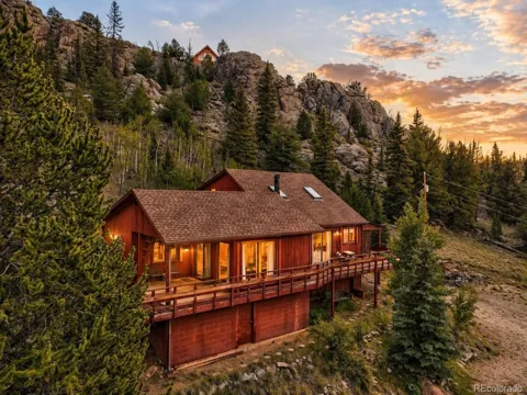 1722 Stagestop Road