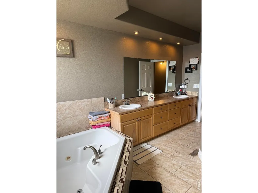 419 E 3rd Avenue Wiggins, CO 80654