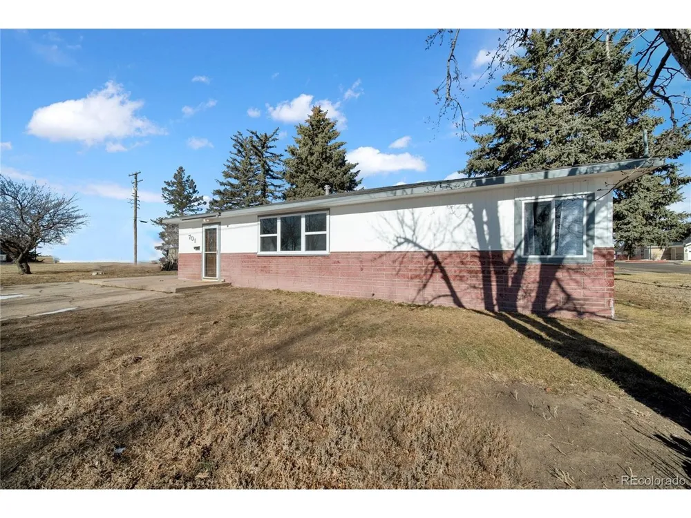 701 4th Street Akron, CO 80720