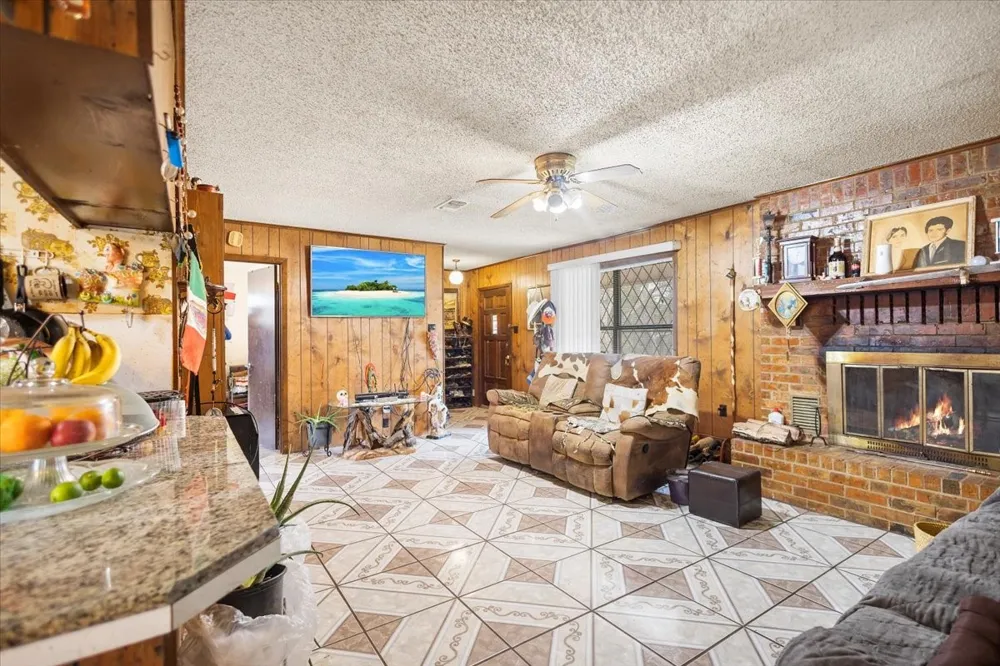 2605 VZ County Road 4923 Ben Wheeler, TX 75754