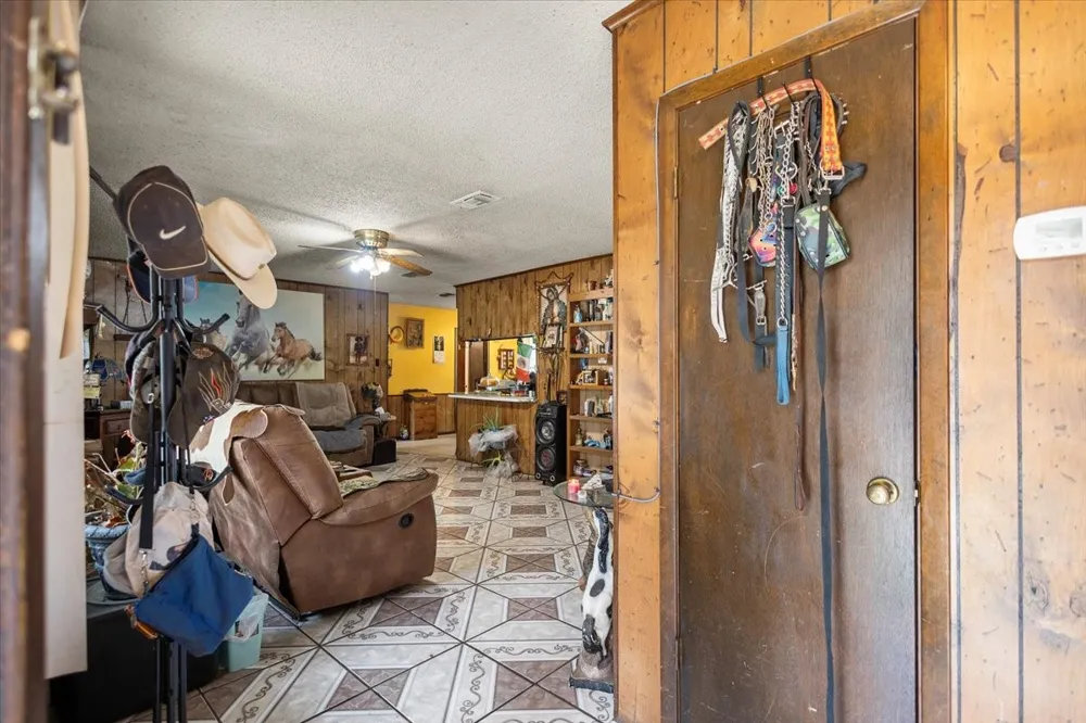 2605 VZ County Road 4923 Ben Wheeler, TX 75754