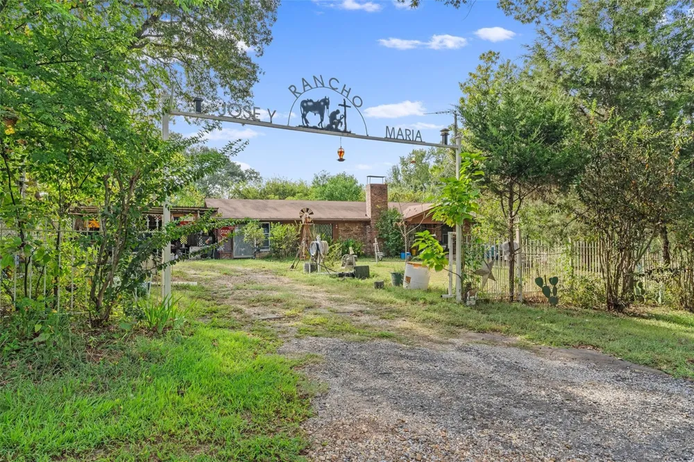2605 VZ County Road 4923 Ben Wheeler, TX 75754