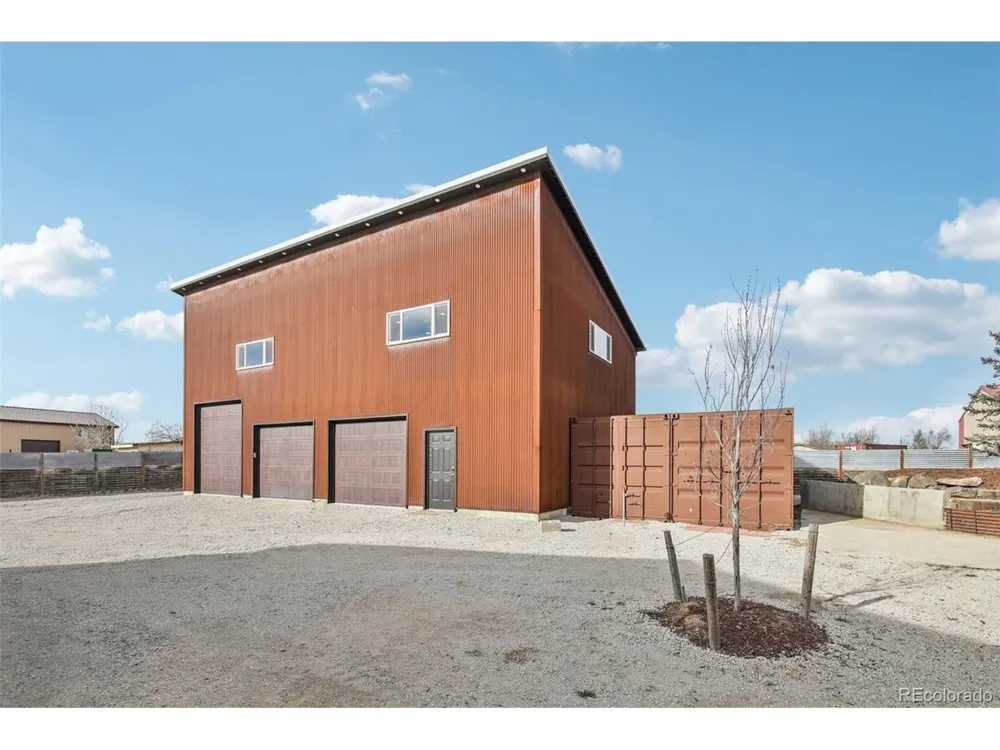 318 Lilac Drive Lochbuie, CO 80603