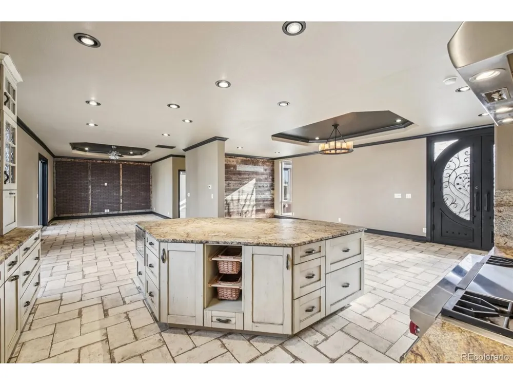 318 Lilac Drive Lochbuie, CO 80603