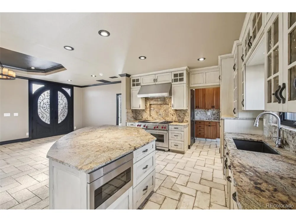 318 Lilac Drive Lochbuie, CO 80603