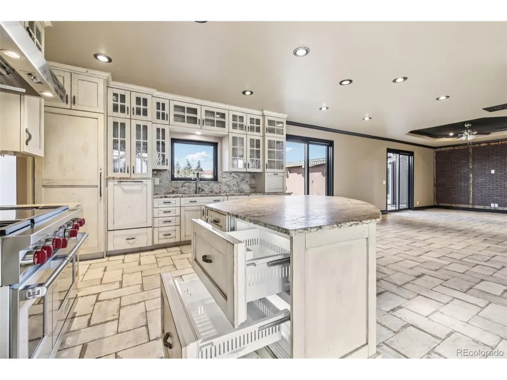 318 Lilac Drive Lochbuie, CO 80603