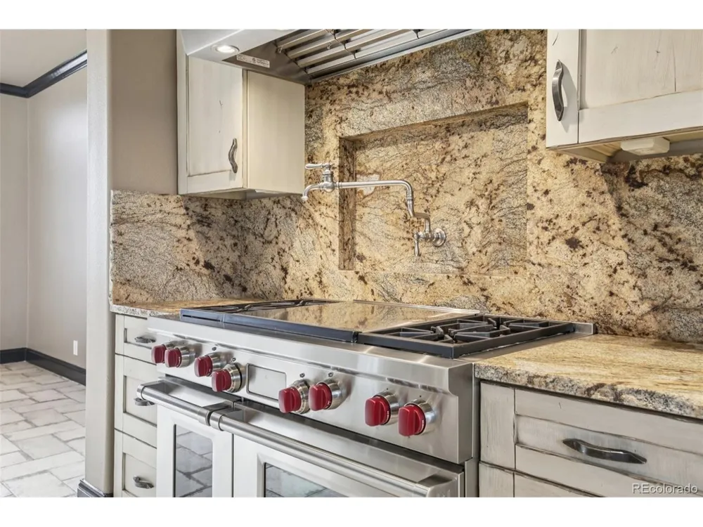 318 Lilac Drive Lochbuie, CO 80603