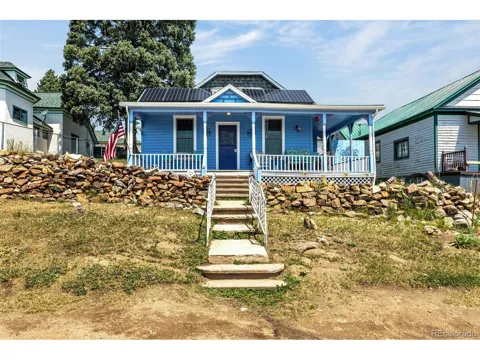 137 W Eaton Avenue