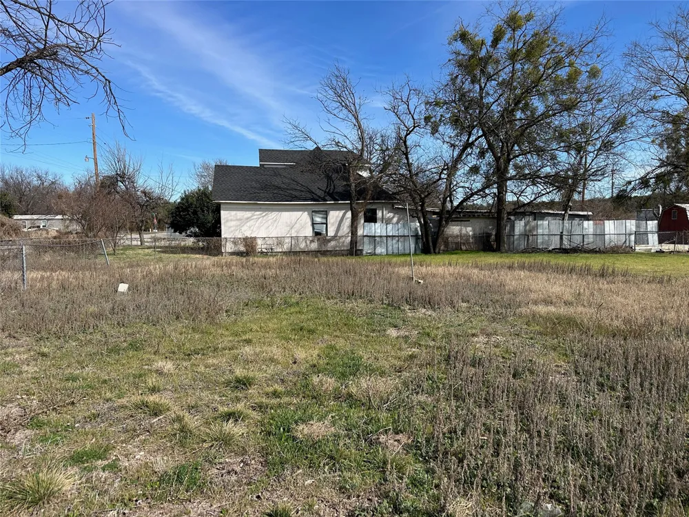 605 W Church Street San Saba, TX 76877