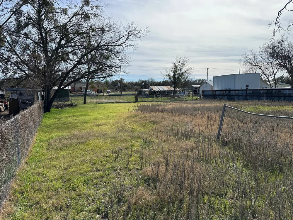 605 W Church Street San Saba, TX 76877