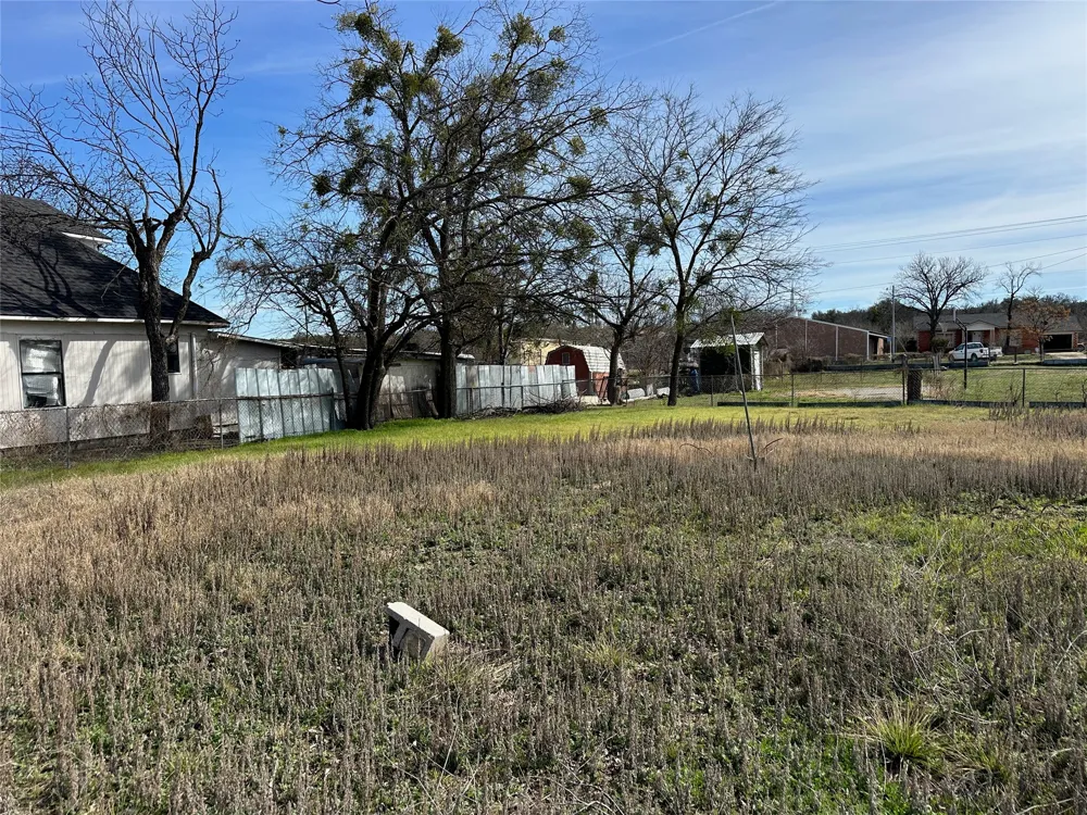 605 W Church Street San Saba, TX 76877