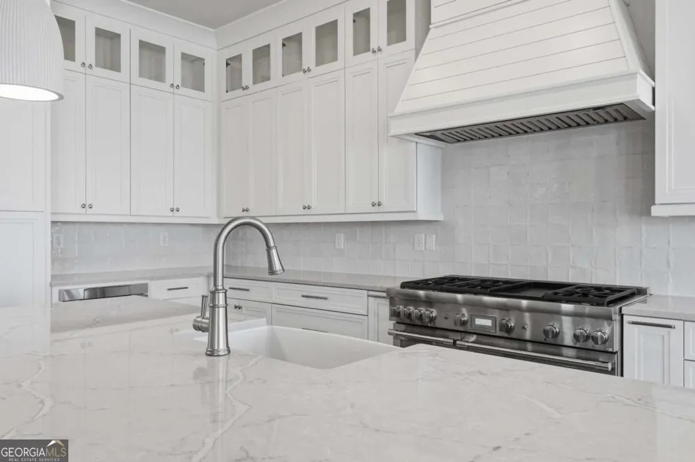 1029 Crossroad TRL Milton, GA 30004