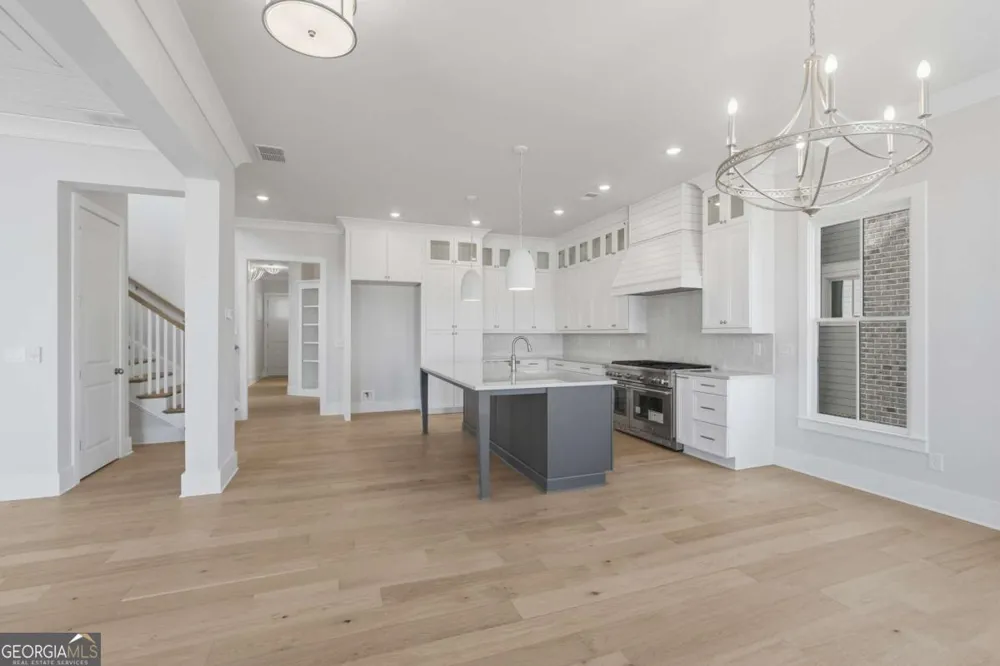 1029 Crossroad TRL Milton, GA 30004