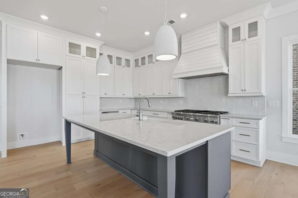 1029 Crossroad TRL Milton, GA 30004