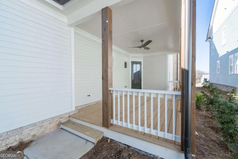 1029 Crossroad TRL Milton, GA 30004