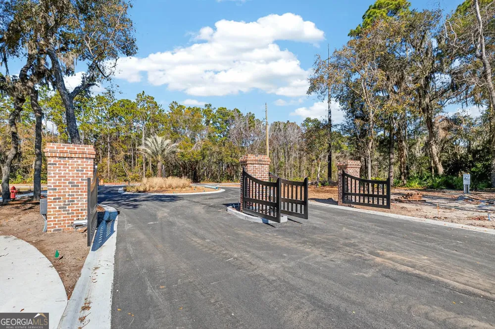 143 Canopy LN St. Simons, GA 31522