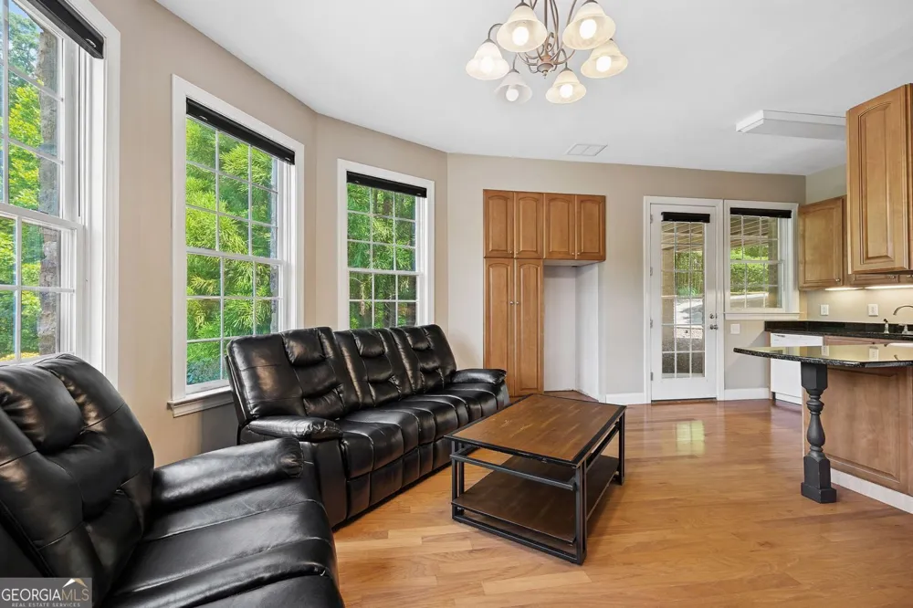 11140 W RD Roswell, GA 30075