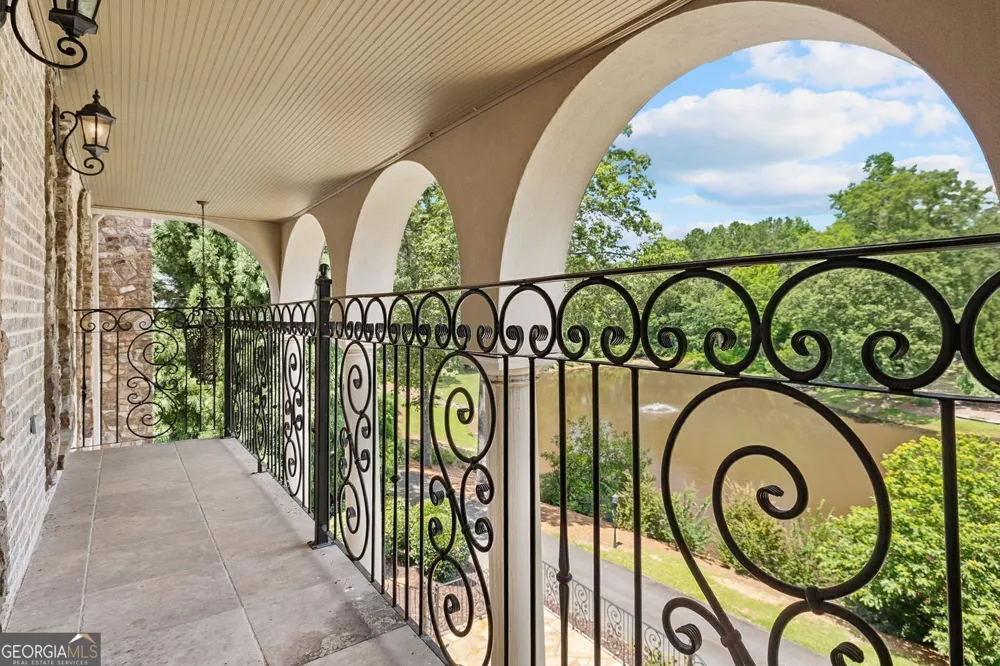 11140 W RD Roswell, GA 30075
