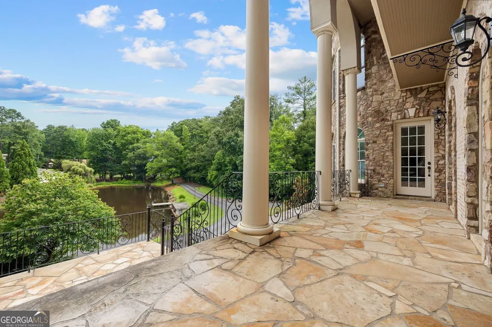 11140 W RD Roswell, GA 30075