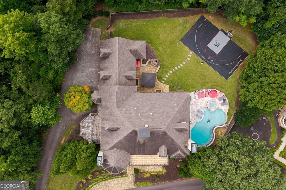 11140 W RD Roswell, GA 30075
