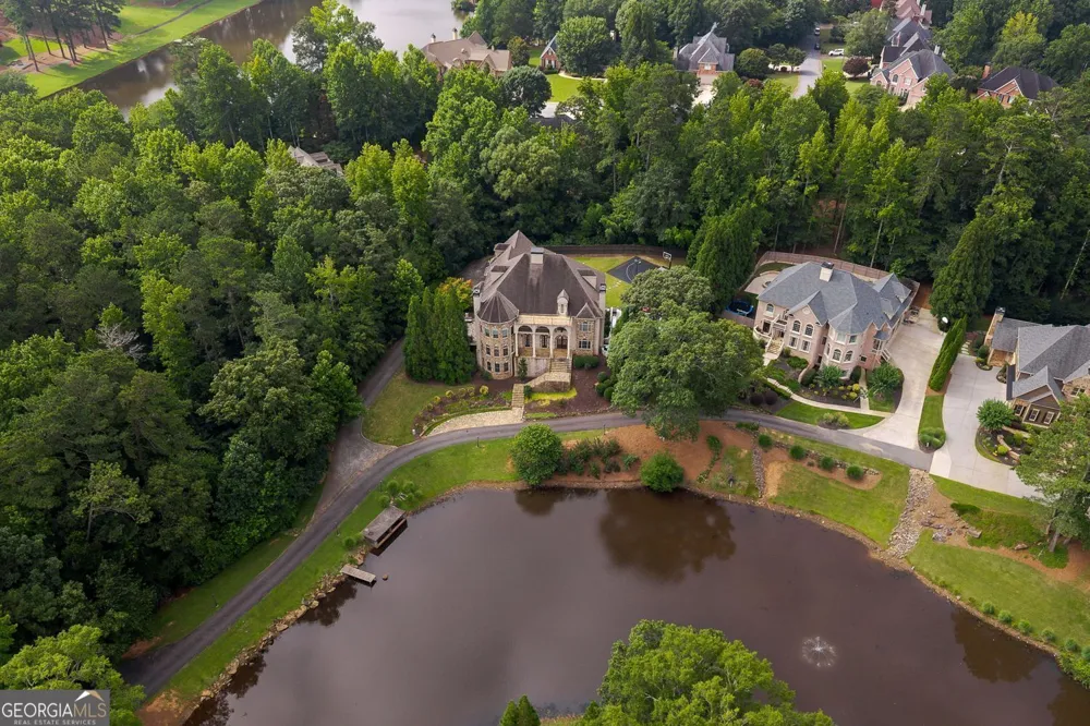 11140 W RD Roswell, GA 30075